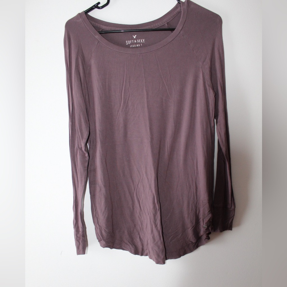 American Eagle Outfitters Long Sleeve Top in Mauve